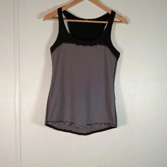 Lululemon Run first base tank white n black Striped size 4 - Picture 2 of 6